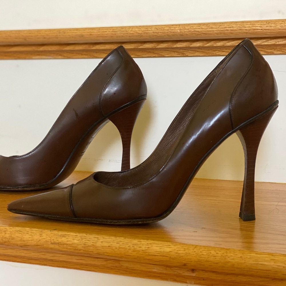 Gucci Patent Pointy Leather Pumps